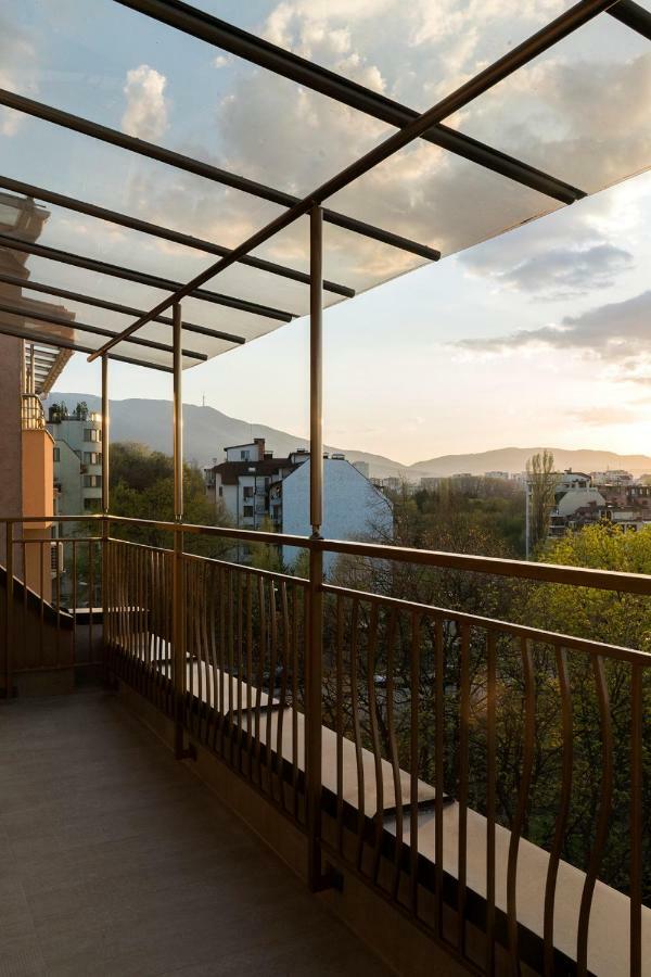 Center Apartment With Amazing View София Экстерьер фото